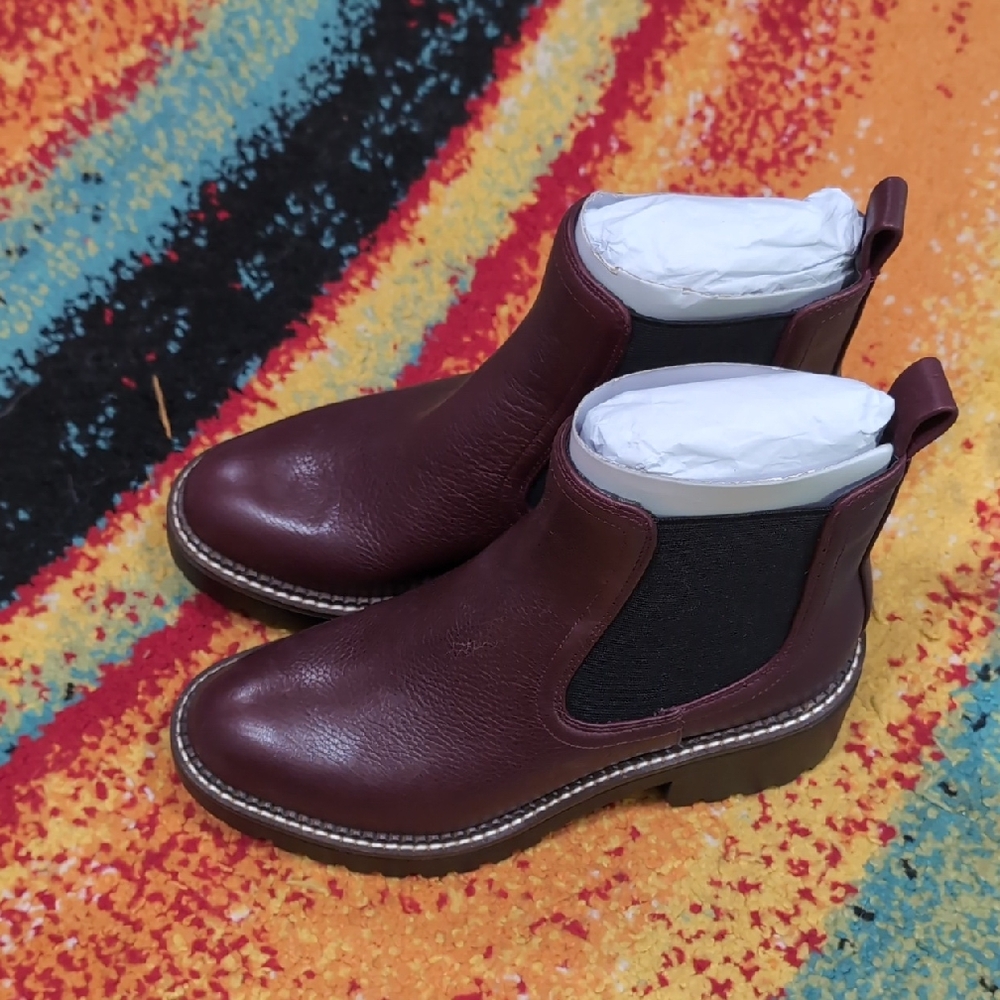 Nordstrom Burgundy and Black Winter Boots